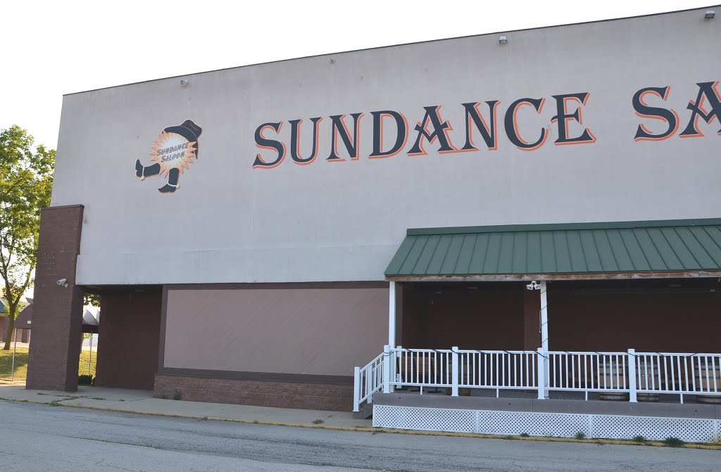 Sundance Saloon, 300 Lakehurst Road, Waukegan, Illinois, Парк-Сити
