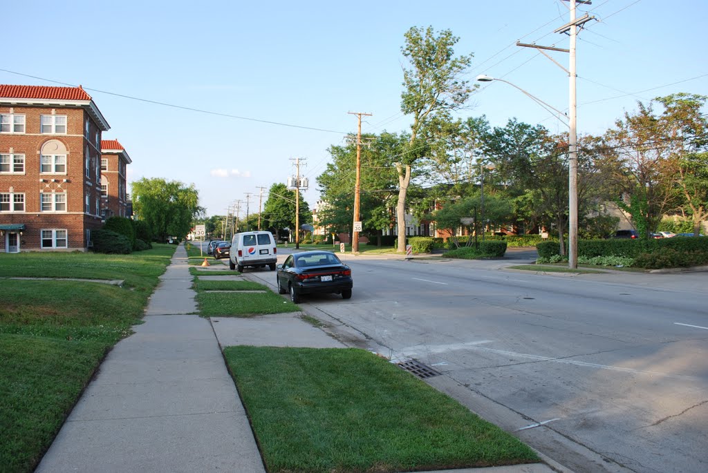 Looking north on N. Main St., Рокфорд