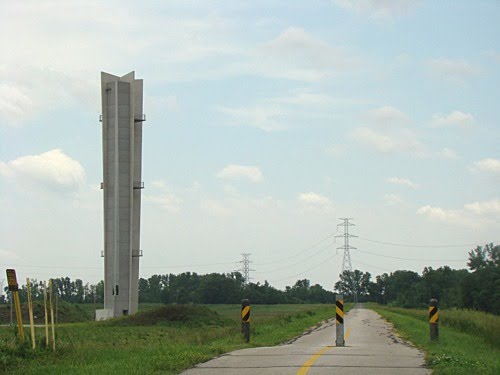 The Confluence Trail, Lewis and Clark Confluence Tower, Саут-Роксана
