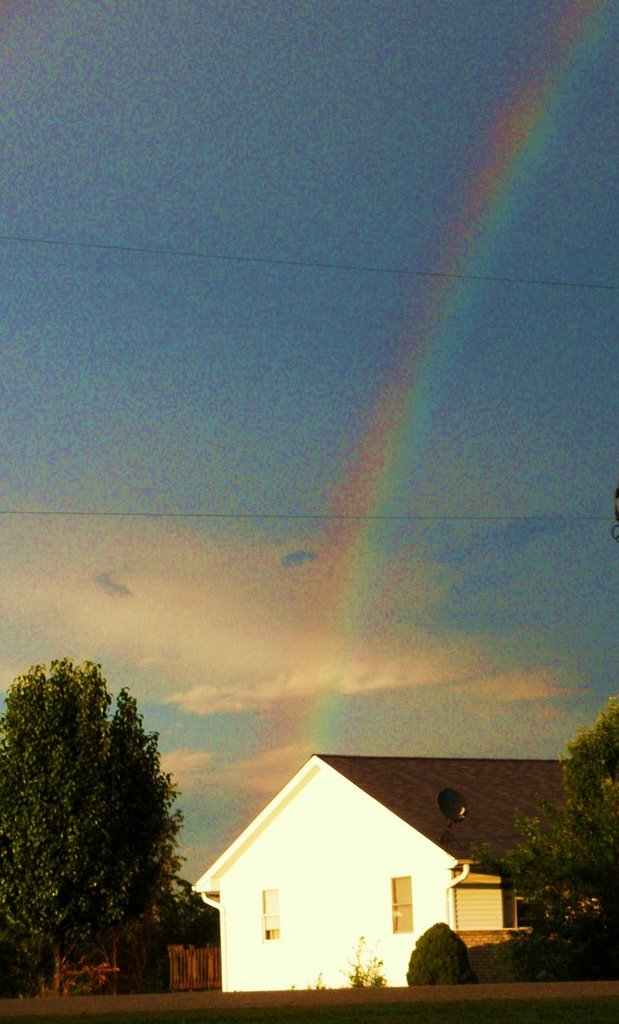 End of Rainbow at My Neighbors house, Хамптон