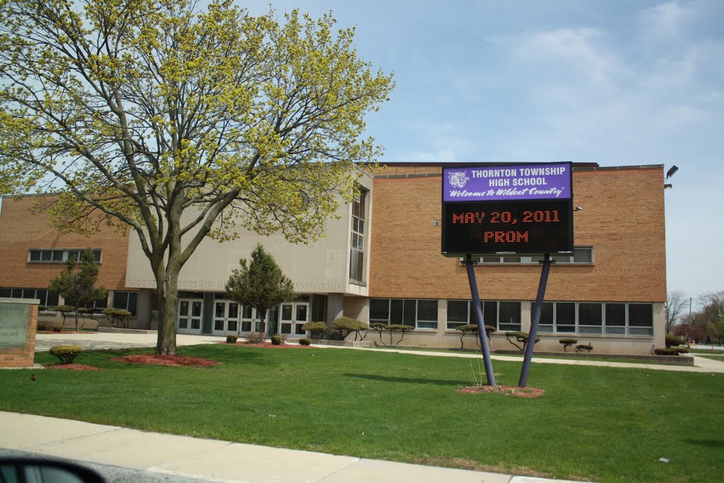 Thornton High School Gymnasium, Харви