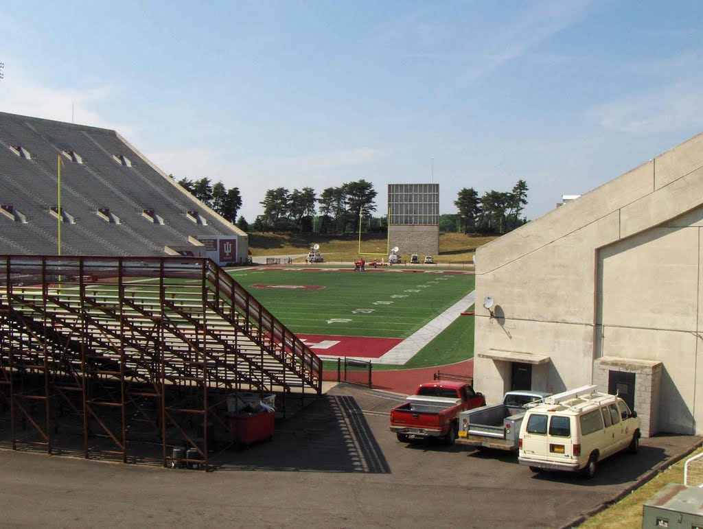 Indiana University Bloomington Memorial Stadium, GLCT, Блумингтон