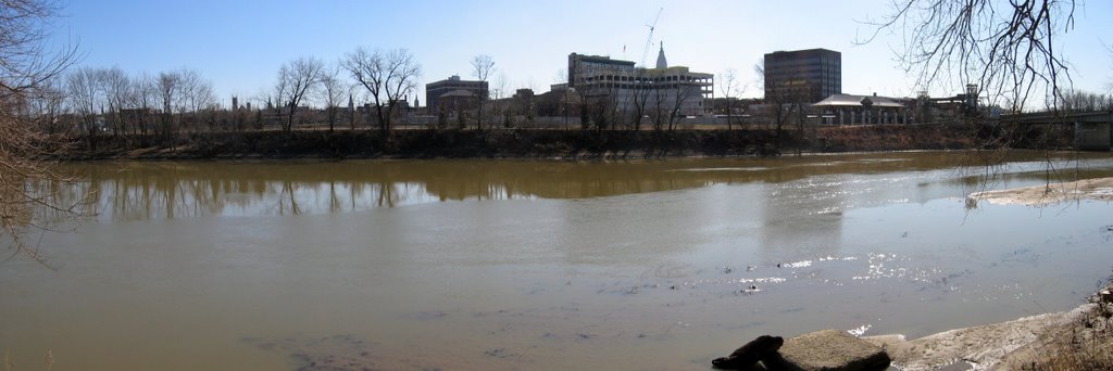 West Lafayette, Indiana: The Wabash river (pano), Брук