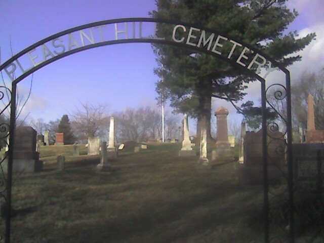 Old Pleasant Hill Cemetery Arch, Краус Нест