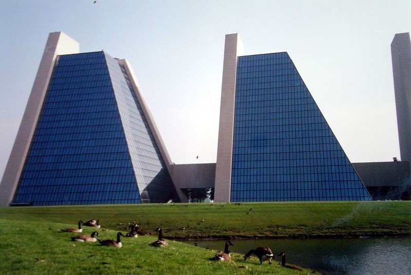 EE UU Edificios Las Pirámides, Indianapolis, Меридиан Хиллс