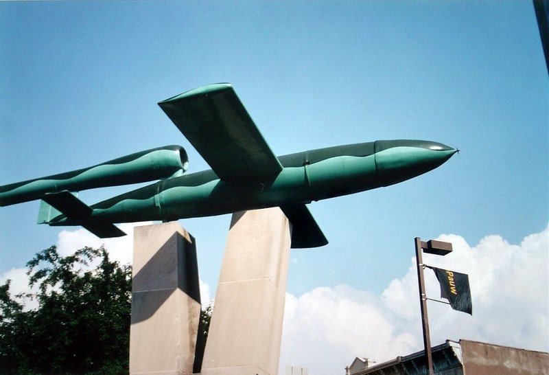 EE UU Monumento a los Caidos en la II GM, Меридиан Хиллс