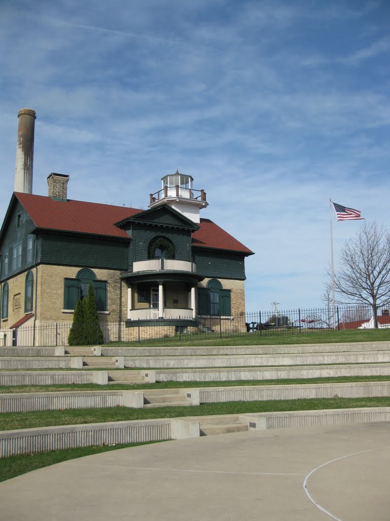 Old Michigan City Light (museum, 2010 spring), Мичиган-Сити