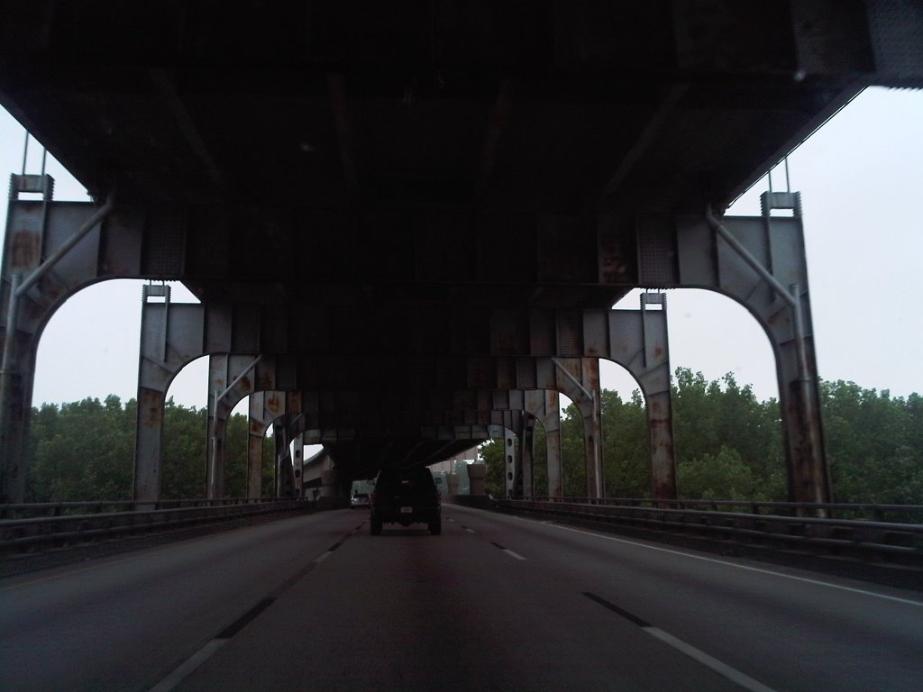 Random bridge., Нью-Олбани