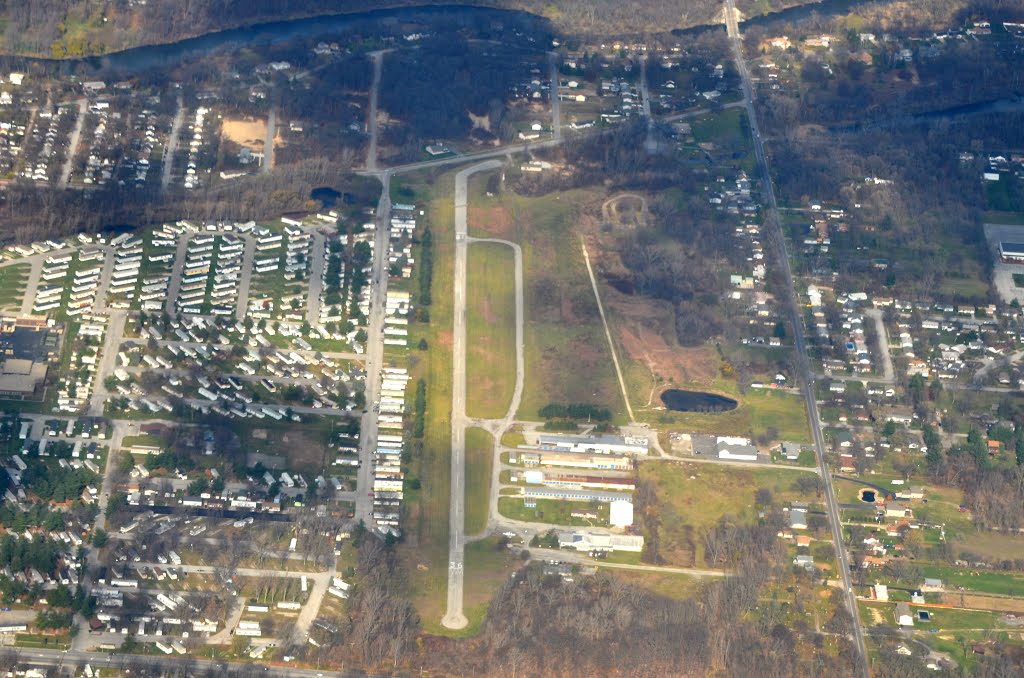 Hobart Sky Ranch Airport, Нью-Чикаго