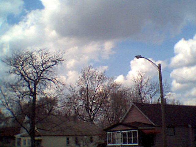 april clouds, Хаммонд