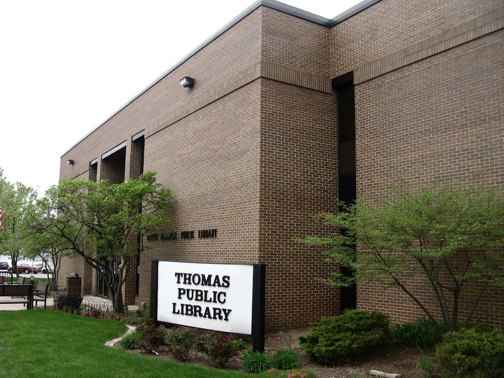 Thomas Memorial Library, Честертон