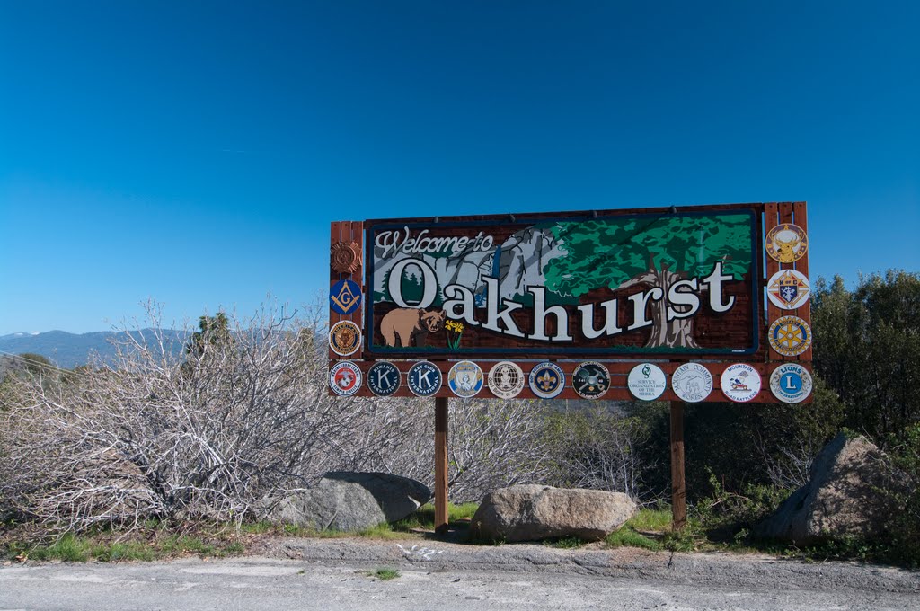 Welcome to Oakhurst, CA, 3/2011, Аламеда