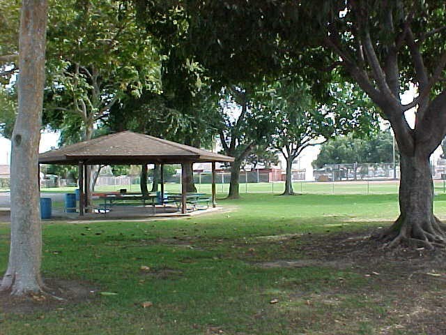 Thornburg Park, Алондра-Парк