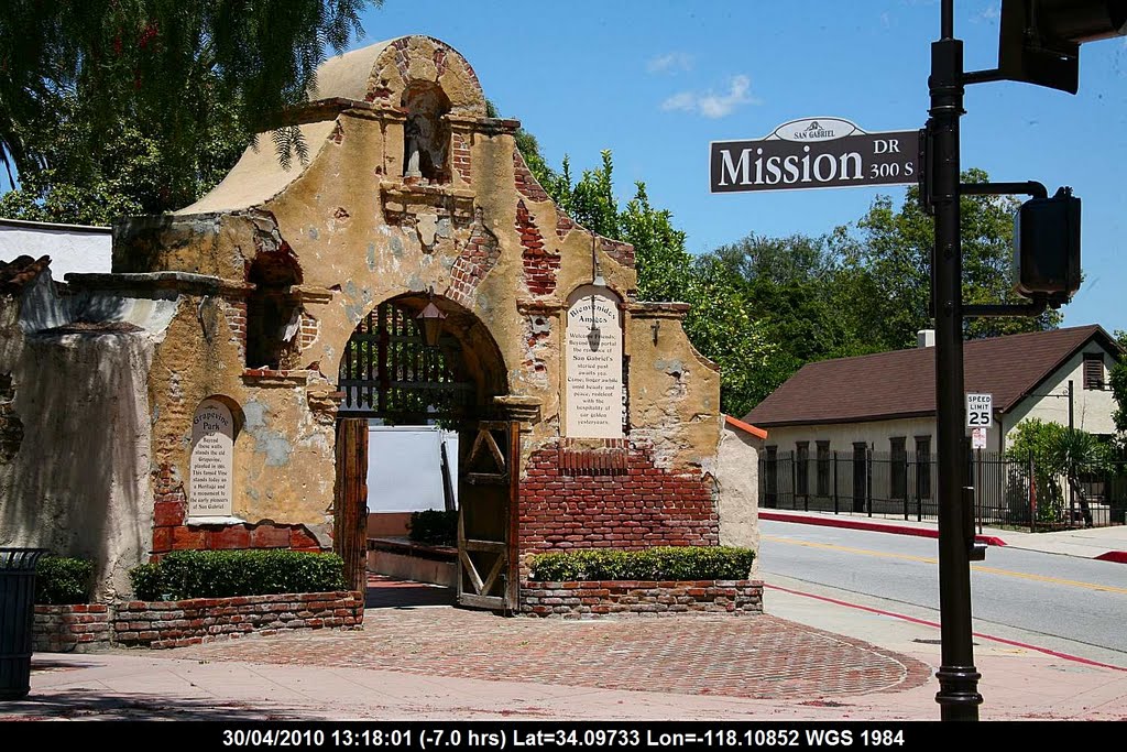 L.A - Mission San Gabriel, Альгамбра