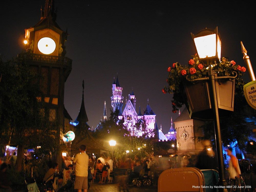 Fantasyland at Night, Disneyland Park, Анахейм