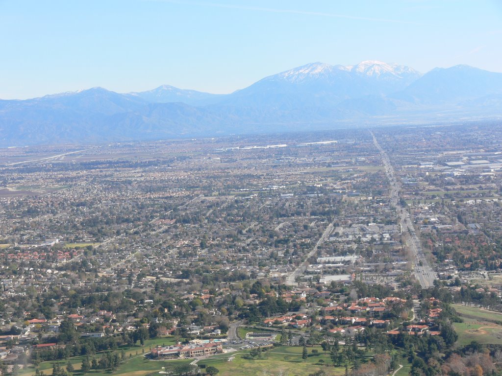 Air View Foothill Blvd. Eastbound, Апленд