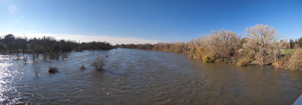 American River after water is released from Folsom Dam (December 2010)., Арден