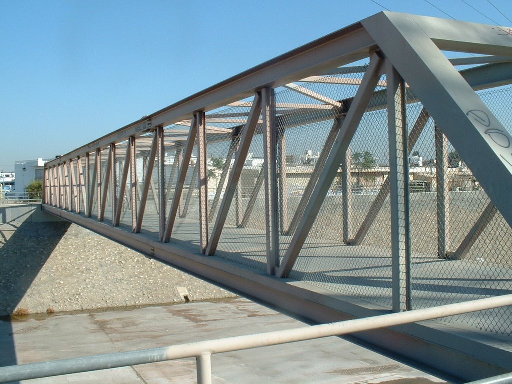 LA River Bridge, Белл-Гарденс