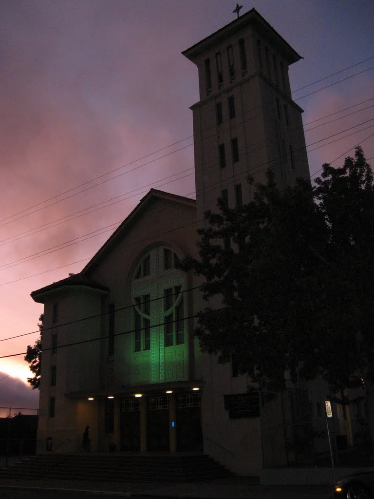 St. Augustine Catholic Church, Alcatraz Ave, Oakland, CA, Беркли