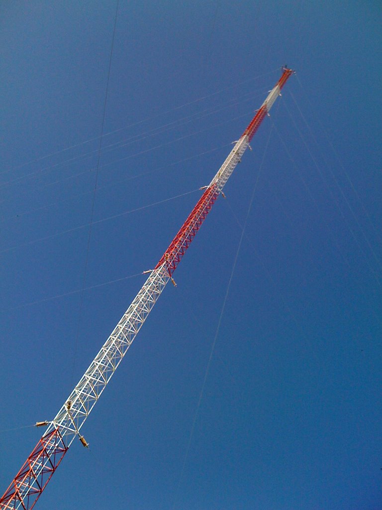 New KFI Radio Tower being built, Буэна-Парк