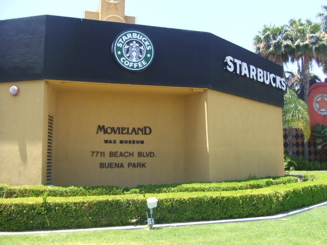 Starbucks Coffee (Movieland Wax Museum), Буэна-Парк