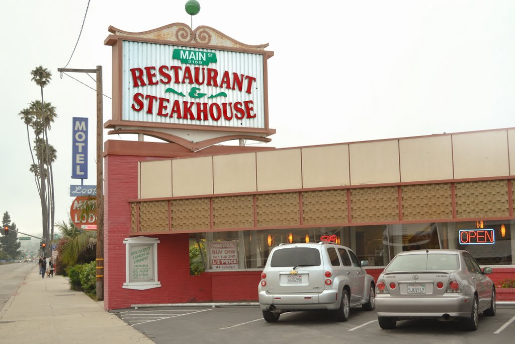 Old Fashioned Steakhouse in Ventura, California, Вентура