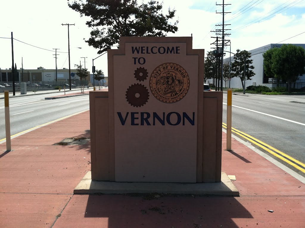 Vernon City Sign, Вернон