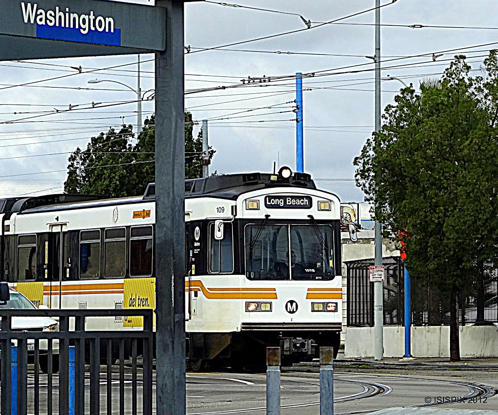 Blue Line Train > Washington Blvd at Long Beach Ave > Looks  SW, Вернон