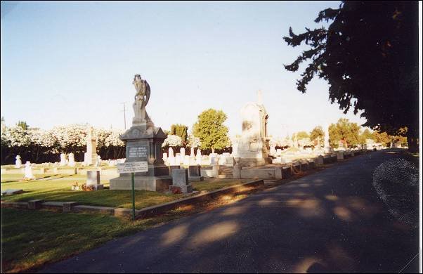 St. Josephs Cemetery (adjacent to the Woodland Cemetery), Вудленд