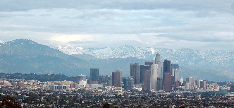 Los Angeles Downtown area and Mountains, Вью-Парк