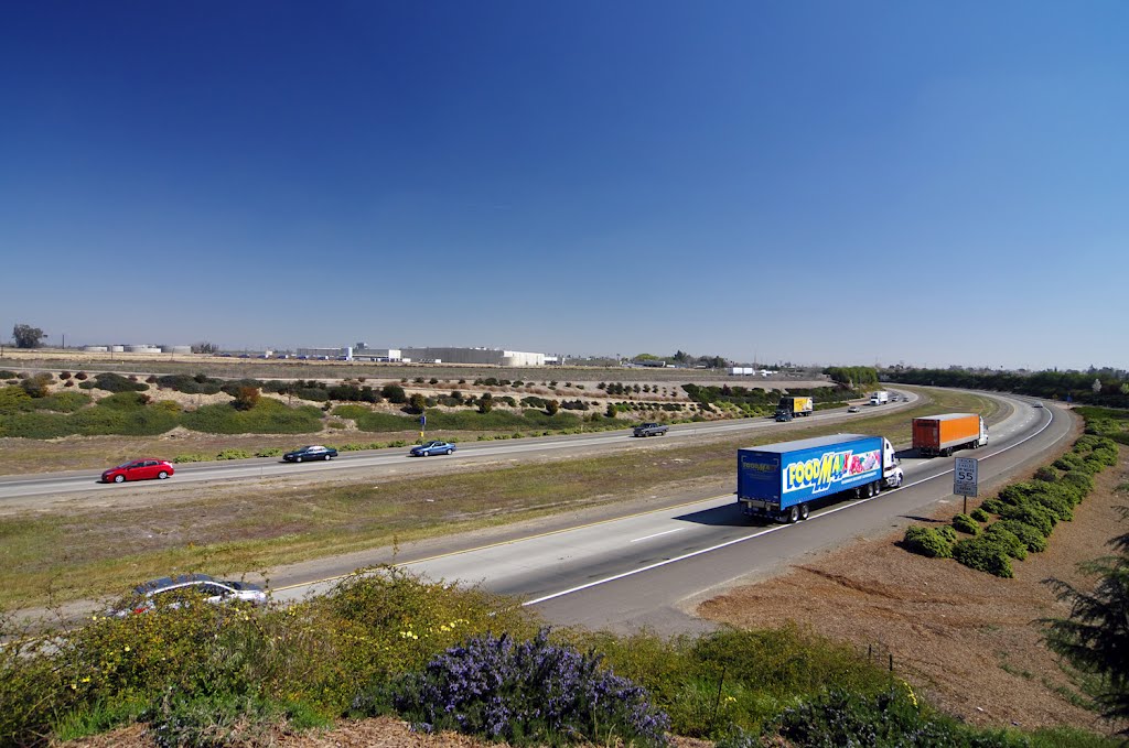 Looking South and down onto Hwy 99 from Winton Pkwy, 3/2012, Дели