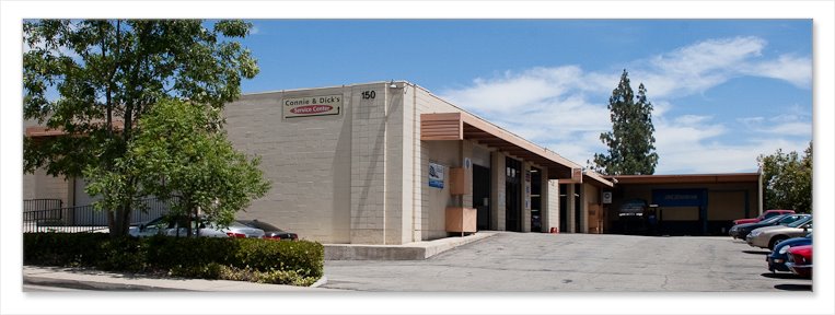 Connie & Dicks Service Center, Клермонт