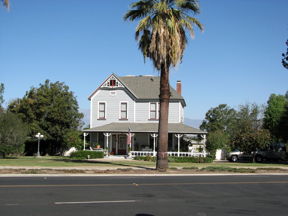 1052 East Grand Blvd., Corona, CA (Built by NC Hudson c. 1886), Корона