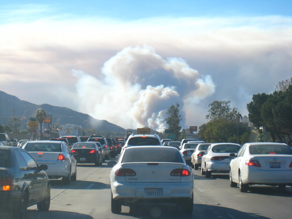 Wildfire at Yorba Linda, November 15, 2008, Корона