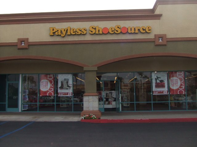 Payless Shoe Source, Коста-Меса