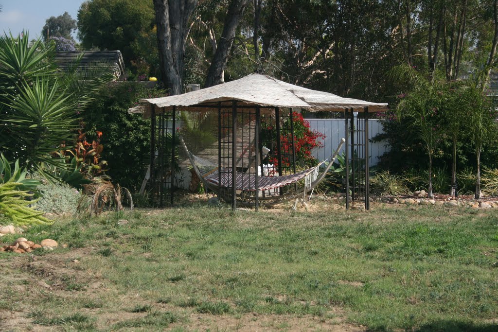 Gazebo and hammock, Ла-Меса