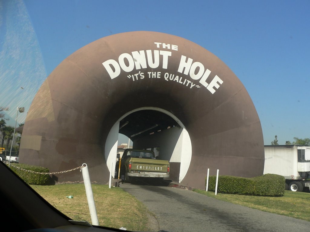 Drive-through donut, La Puente, CA, Ла-Пуэнте