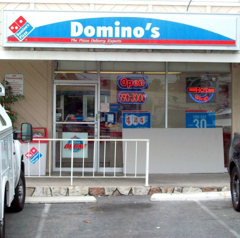 Dominos Pizza, Ла-Хабра