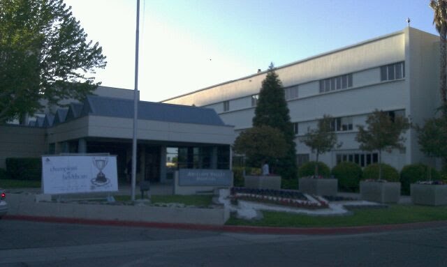 Antelope Valley Hospital, Ланкастер