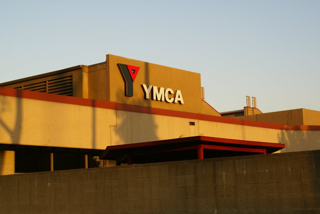 Lakewood Weingart YMCA, Лейквуд