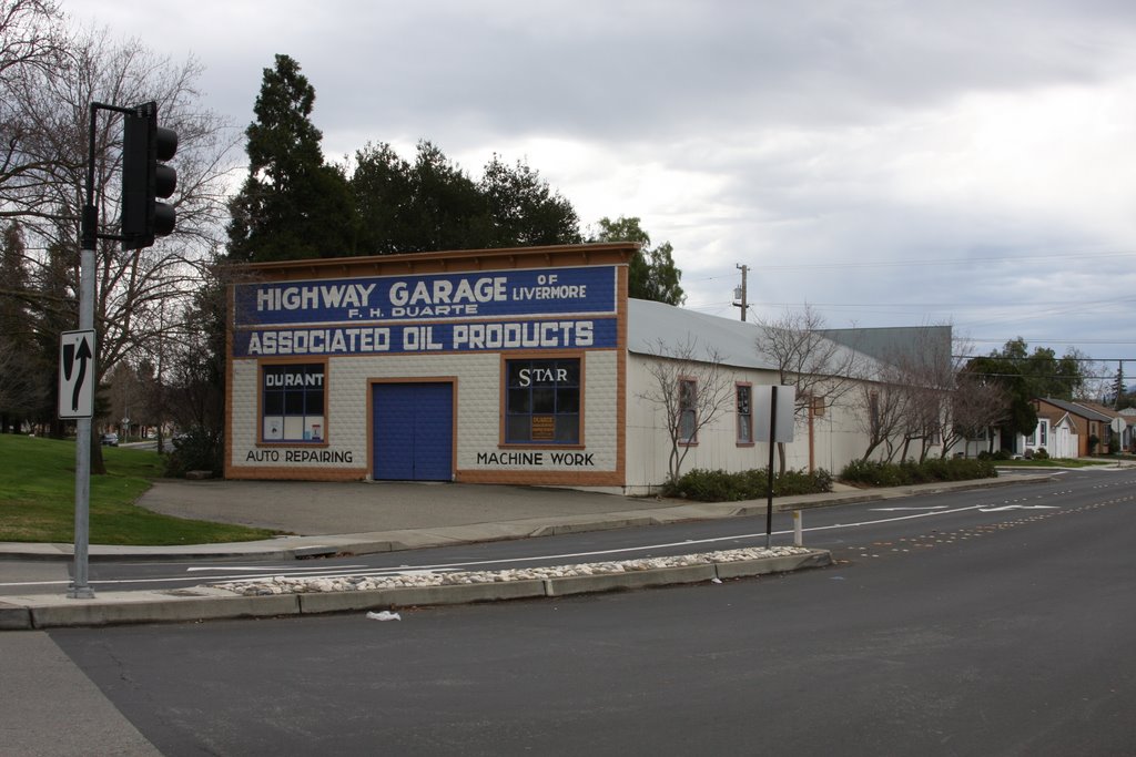 Lincoln Highway Garage, Ливермор