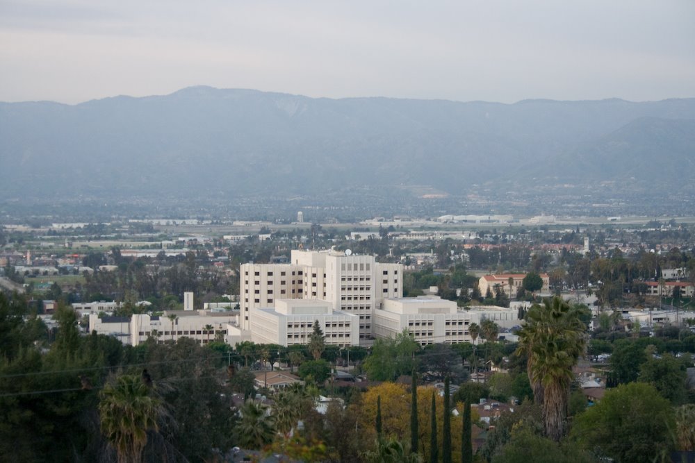 Loma Linda University Medical Center - southwest view, Линда