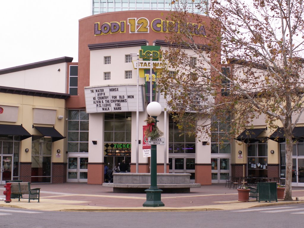 Lodi 12 Cinema. Lodi, California 95240, Лоди