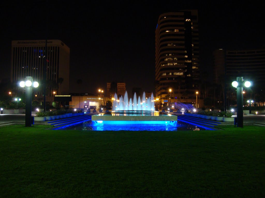 Long Beach Convention Center Fountains, Лонг-Бич