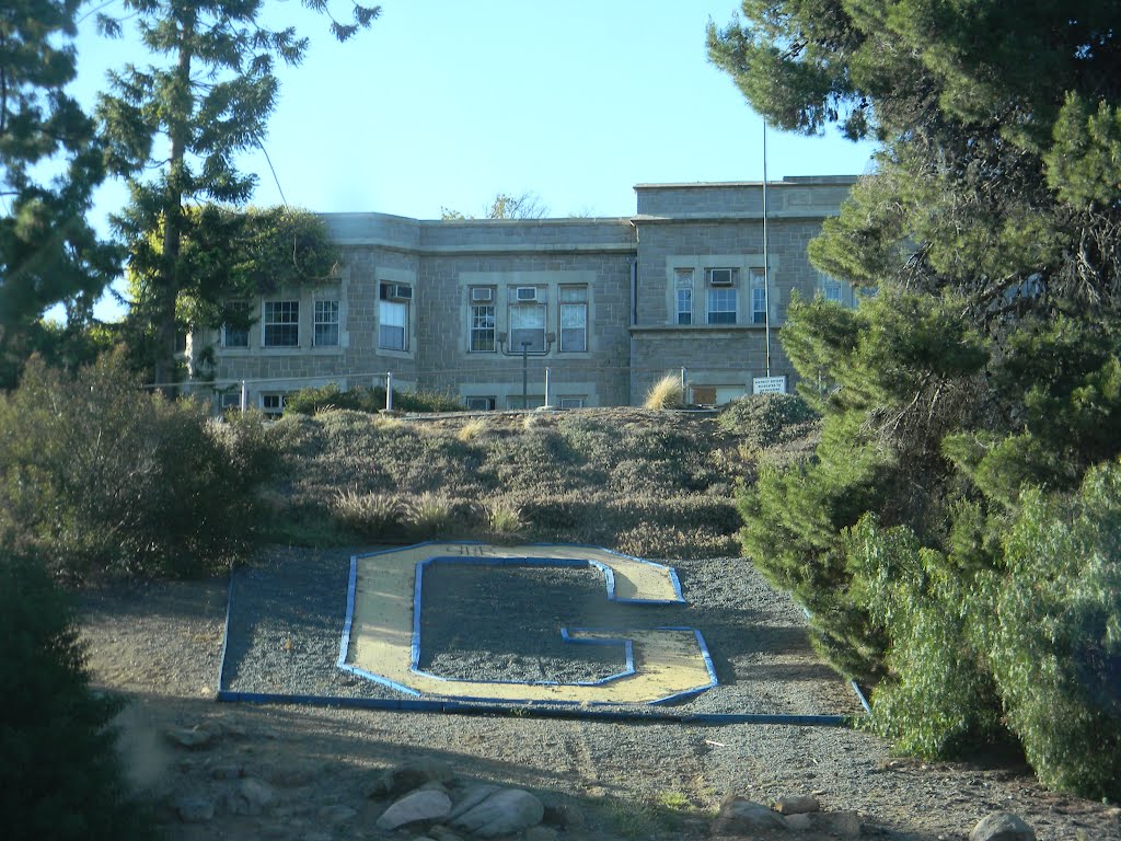 Grossmont High School "Castle", Маунт-Хеликс