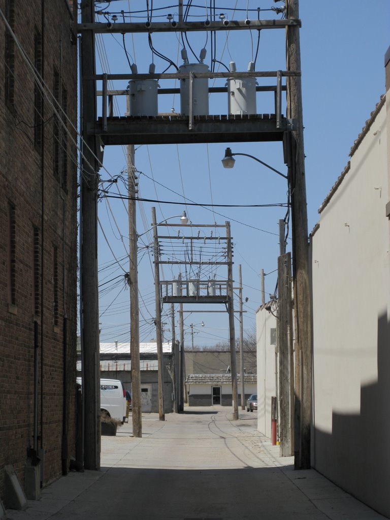 Back alley off N 4th St, Norfolk, Nebraska, Норволк