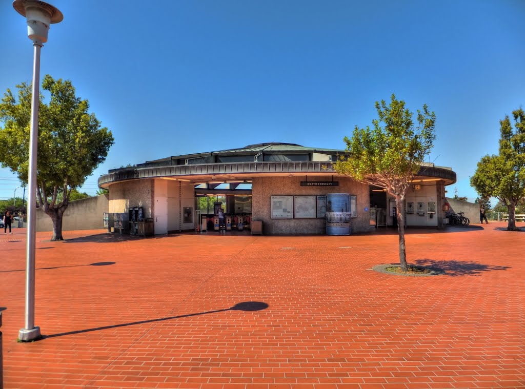 North Berkeley BART Station, Олбани