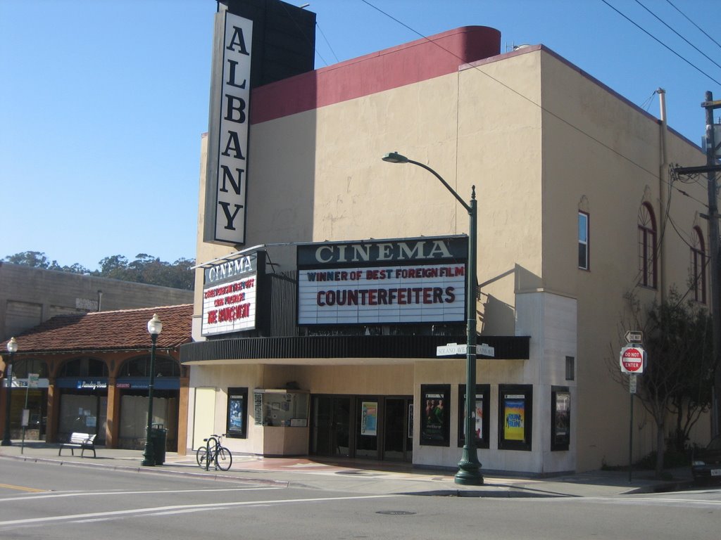 Albany Twin Cinema on Solano, Олбани