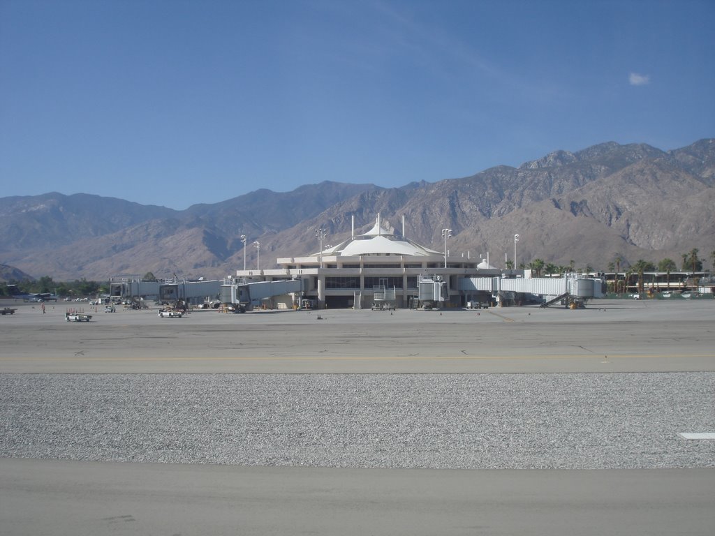 Palm Springs International Airport, Палм-Спрингс