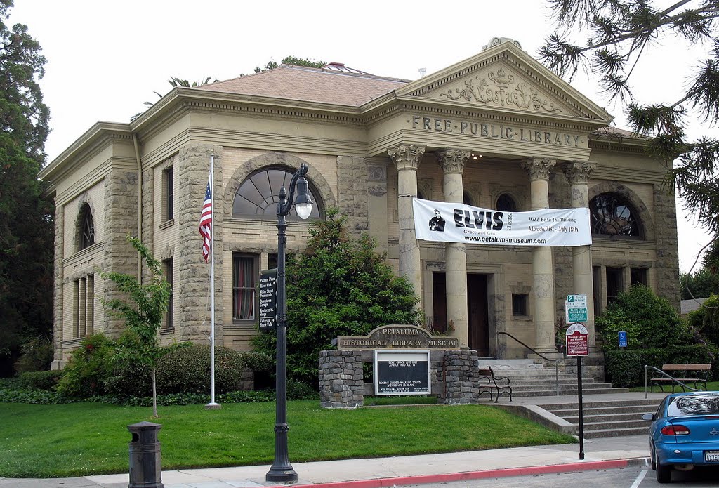 Free Public Library of Petaluma, 20 Fourth St., Petaluma, CA, Петалума